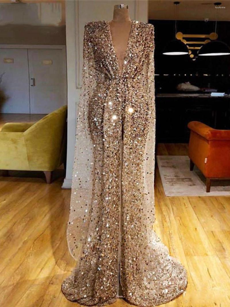 Runway Dresses Gold Glitter Arab Dubai Sequins Beads V Neck Mermaid Evening Gowns Luxury Long Sleeves Pageant Prom High Quality, Auburn
Runway Dresses Gold Glitter Arab Dubai Sequins Beads V Neck Mermaid Evening Gowns Luxury Long Sleeves Pageant Prom High Quality, Auburn