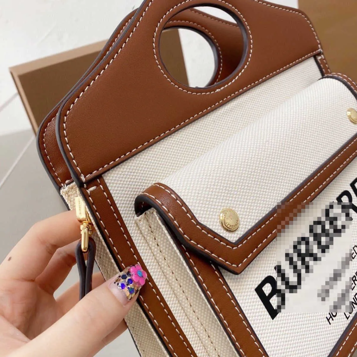 Designer Luxury Bags For Women High Quality Brown Crossbody Handbags Vintage Leather Wallet Paris Plaid The Totes Bag Fashion Purses MT9F
Designer Luxury Bags For Women High Quality Brown Crossbody Handbags Vintage Leather Wallet Paris Plaid The Totes Bag Fashion Purses MT9F