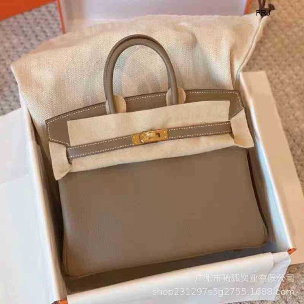 Designer Handbags Birkin bags Bags Preferential Womens Same Top Leather Highcapacity Hand Togo Real 5xo6 Have Logo frj, Milkshake white 30cm
Designer Handbags Birkin bags Bags Preferential Womens Same Top Leather Highcapacity Hand Togo Real 5xo6 Have Logo frj, Milkshake white 30cm