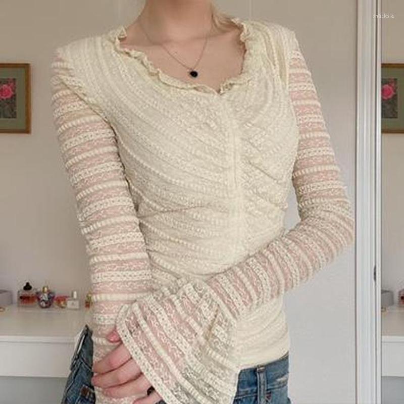 Women' T Shirts 00s Retro Cute Ruffled Neckline T-shirt Fairycore Y2K Vintage Crop Top Chic Women Indie Lace Stretchy Tees Streetwear, Beige
Women' T Shirts 00s Retro Cute Ruffled Neckline T-shirt Fairycore Y2K Vintage Crop Top Chic Women Indie Lace Stretchy Tees Streetwear, Beige