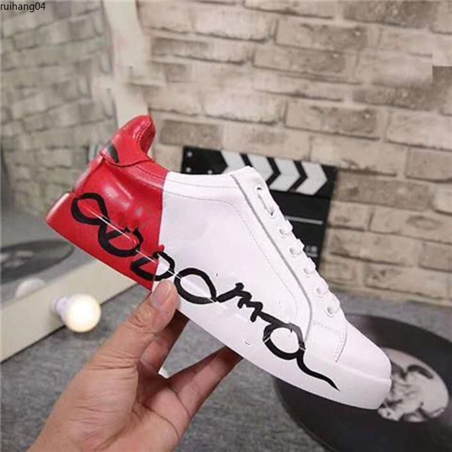 New Runaway Casual shoes top Sneaker designer Plaid pattern Platform Classic Suede Leather Sports Skateboarding Shoes Mens Women Sneakers 34-45 MKJIUY rh400002
New Runaway Casual shoes top Sneaker designer Plaid pattern Platform Classic Suede Leather Sports Skateboarding Shoes Mens Women Sneakers 34-45 MKJIUY rh400002