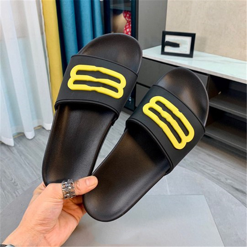 Fashion Slippers 2023 Balencaigaity Luxury design summer men's and women's flats thick soled leather rubber lettering logo casual cartoon beach slippers 03-005
Fashion Slippers 2023 Balencaigaity Luxury design summer men's and women's flats thick soled leather rubber lettering logo casual cartoon beach slippers 03-005