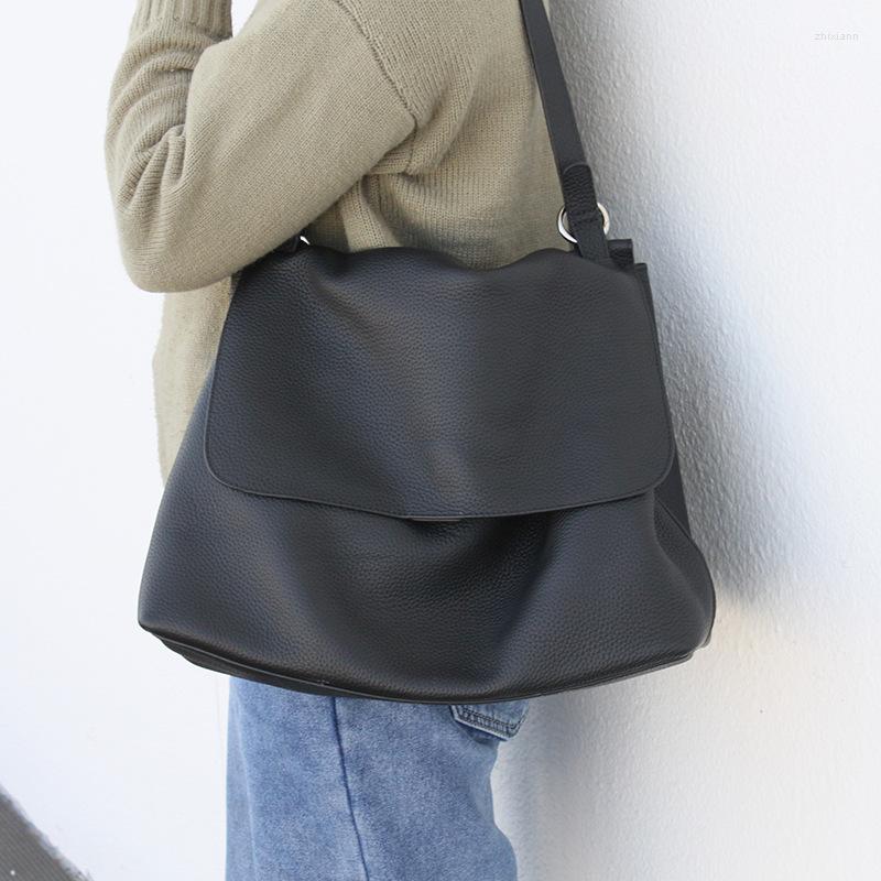 Evening Bags Luxury Handbags Large Capacity Women's Shoulder Bag Fashion Versatile Casual Totes Soft Genuine Leather Female Crossbody, Black
Evening Bags Luxury Handbags Large Capacity Women's Shoulder Bag Fashion Versatile Casual Totes Soft Genuine Leather Female Crossbody, Black