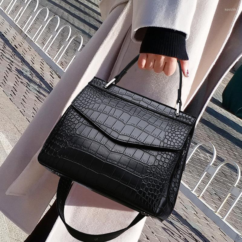 Evening Bags 2023 High Quality Genuine Leather Handbags Fashion Lattice Shoulder Messenger Large Capacity Casual Totes, Black
Evening Bags 2023 High Quality Genuine Leather Handbags Fashion Lattice Shoulder Messenger Large Capacity Casual Totes, Black