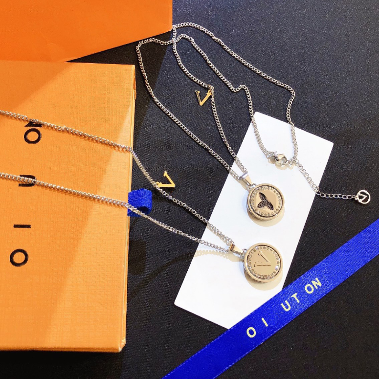 Designer Silver Plated Necklaces Luxury Diamond Necklace Classic Premium Hot Brand Accessories Fashion Jewelry Long Chain Women's Exclusive Gift
Designer Silver Plated Necklaces Luxury Diamond Necklace Classic Premium Hot Brand Accessories Fashion Jewelry Long Chain Women's Exclusive Gift