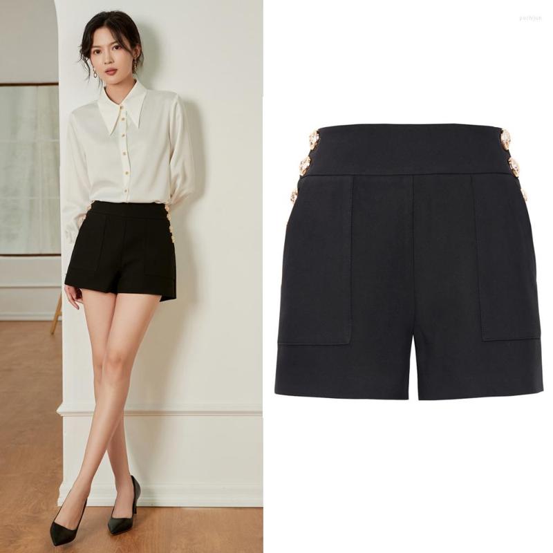 Women' Shorts 2023 Summer European And American High-end Women' Rivet Buckle Black White Pocket Short Pants Women
Women' Shorts 2023 Summer European And American High-end Women' Rivet Buckle Black White Pocket Short Pants Women