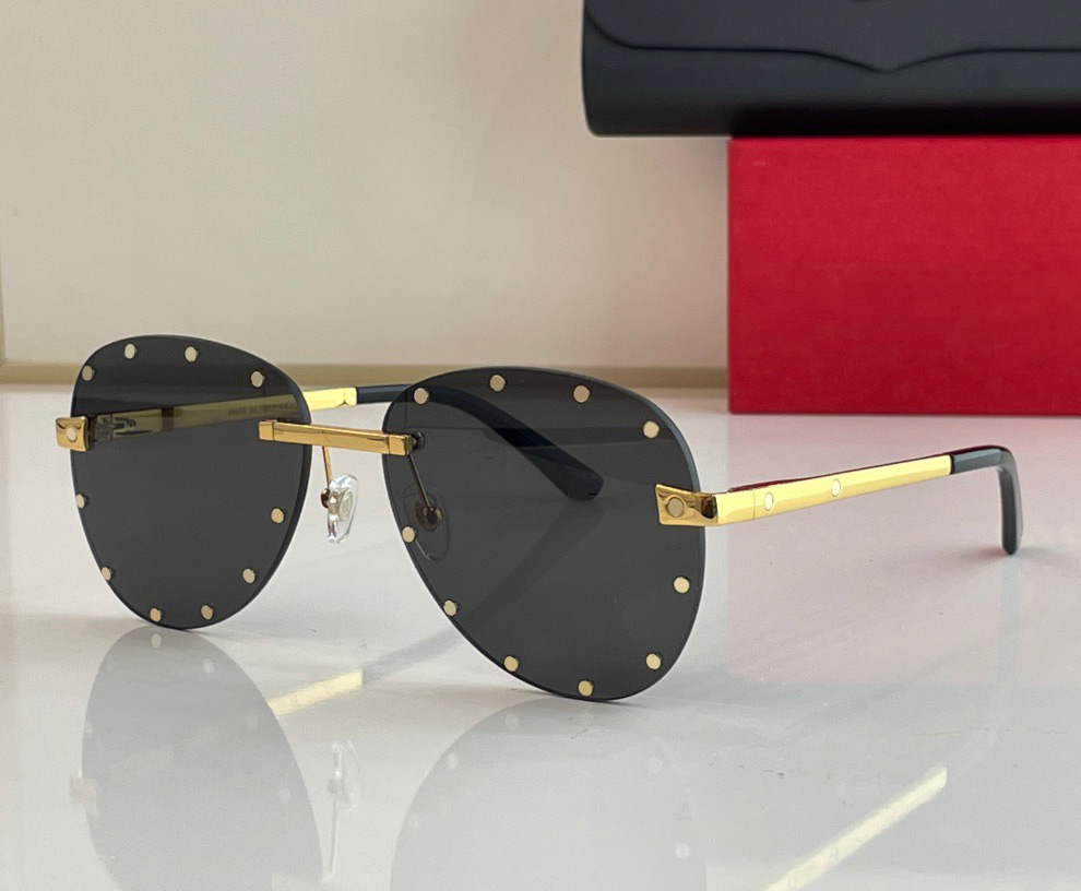 Fashion designer 8158 mens sunglasses unique screw design frameless pilot shape glasses outdoor business versatile style Anti-Ultraviolet protection with box
Fashion designer 8158 mens sunglasses unique screw design frameless pilot shape glasses outdoor business versatile style Anti-Ultraviolet protection with box
