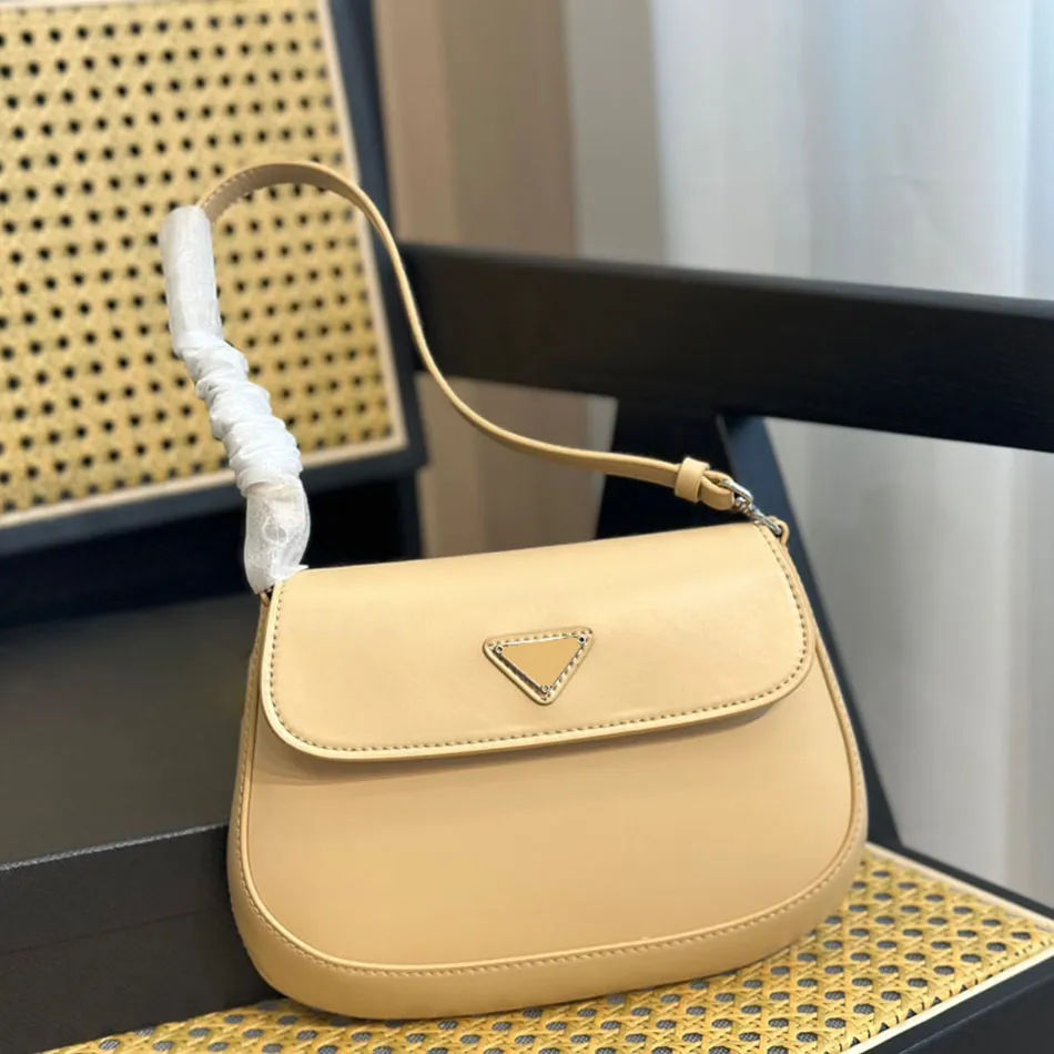 Designer Handbags Shoulder Bag High Leather Classic Underarm Hobo Fashion Lady Purses Wholesale purse Banquet shopping wedding Bags, White
Designer Handbags Shoulder Bag High Leather Classic Underarm Hobo Fashion Lady Purses Wholesale purse Banquet shopping wedding Bags, White