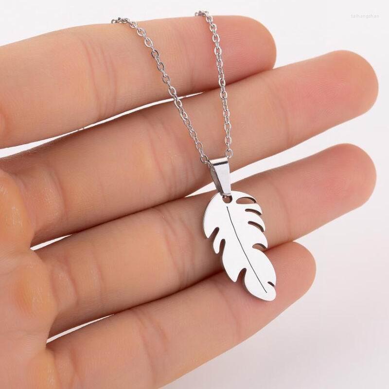 Pendant Necklaces Style Stainless Steel Feather Necklace Women's Small Tree Leaf
Pendant Necklaces Style Stainless Steel Feather Necklace Women's Small Tree Leaf