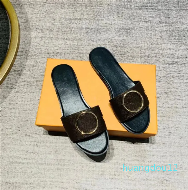 Classic Flat Slippers PU Leather Sandal Top Quality Letter Printing Summer Sandals Wear-Resisting Outdoor Flip Flops Fashion Women's Beach Scuffs Slipper
Classic Flat Slippers PU Leather Sandal Top Quality Letter Printing Summer Sandals Wear-Resisting Outdoor Flip Flops Fashion Women's Beach Scuffs Slipper