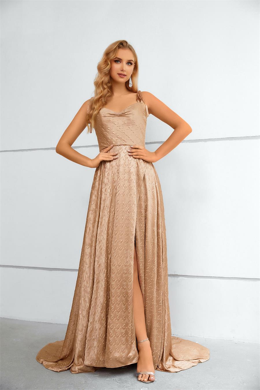 New style sexy suspender open back split skirt seaside holiday beach skirt party dress M201104, Champagne
New style sexy suspender open back split skirt seaside holiday beach skirt party dress M201104, Champagne