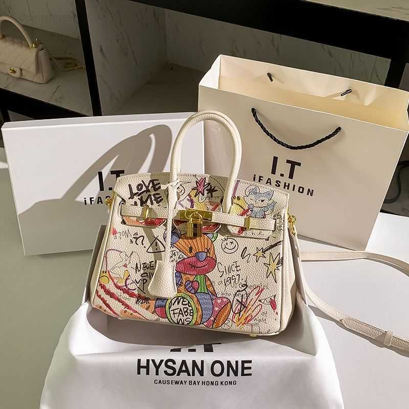 Handbag Designer He… - image