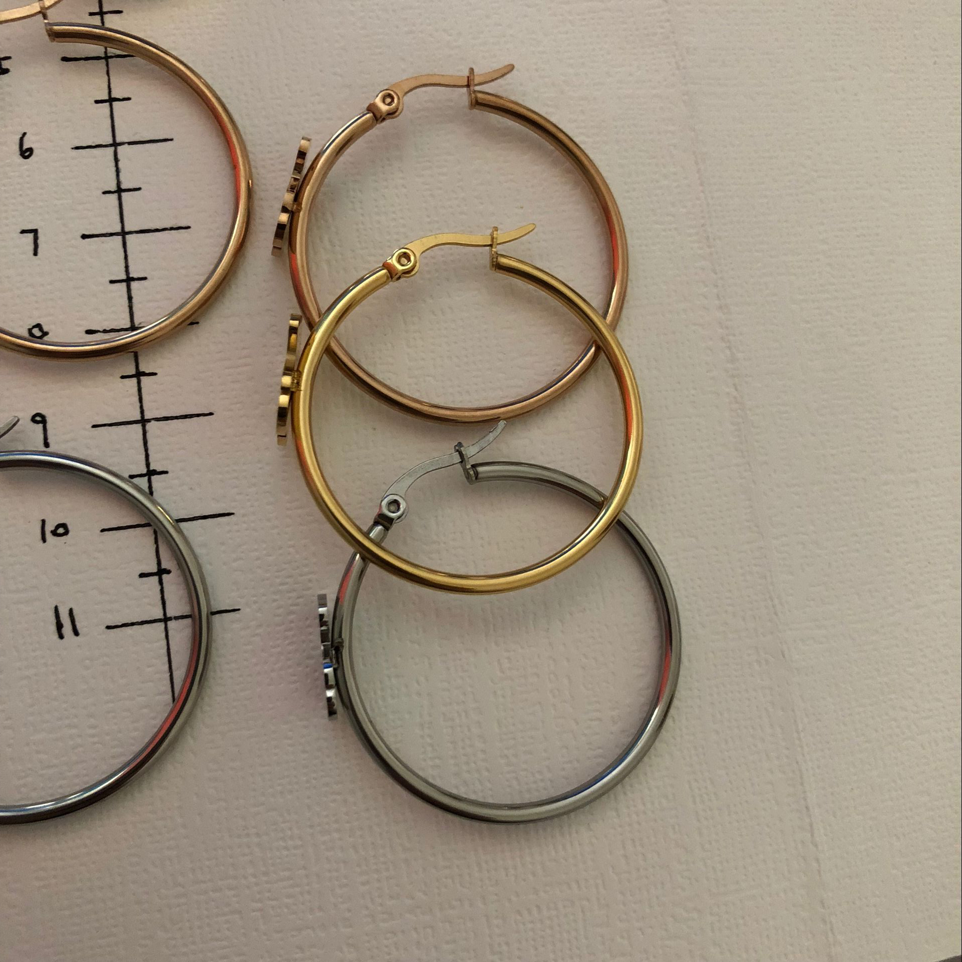 Women El oso pendien Hoop No Fade Jewellry Original Design Fashion stainless steel bears round circle jewelry earrings
Women El oso pendien Hoop No Fade Jewellry Original Design Fashion stainless steel bears round circle jewelry earrings