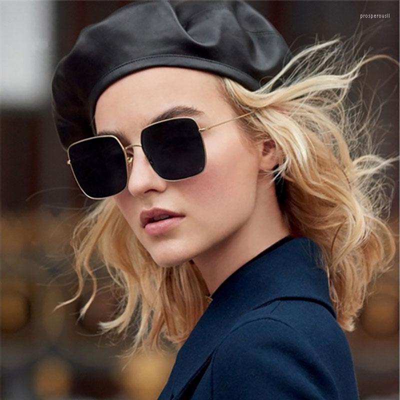 Sunglasses Luxury Square Women 2023 Brand Designer Retro Alloy Frame Big Sun Glasses Vintage Gradient Male Oculos Feminino UV400
Sunglasses Luxury Square Women 2023 Brand Designer Retro Alloy Frame Big Sun Glasses Vintage Gradient Male Oculos Feminino UV400