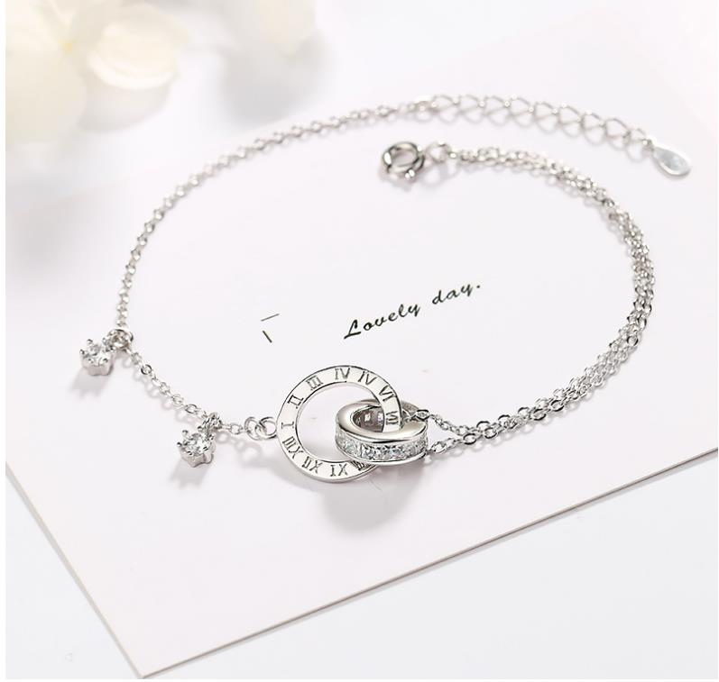 Designer jewelry bracelet European and American Roman numerals S925 silver bracelet women's ring hand decoration Korean version accessories
Designer jewelry bracelet European and American Roman numerals S925 silver bracelet women's ring hand decoration Korean version accessories