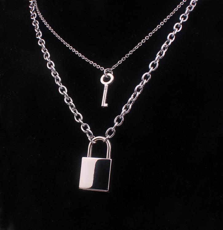 Stainless steel chain lock pendant rock hip hop trend padlock Necklace key fashion necklace whole for men and women4139687
Stainless steel chain lock pendant rock hip hop trend padlock Necklace key fashion necklace whole for men and women4139687