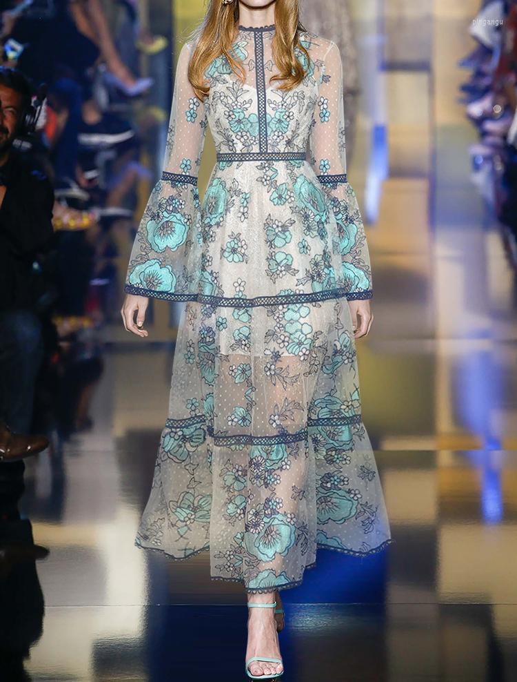 Casual Dresses Qian Han Zi Designer Fashion Maxi Dress Summer Women Flared Sleeve Slim Vintage Lace Flower Embroidery Long, Black
Casual Dresses Qian Han Zi Designer Fashion Maxi Dress Summer Women Flared Sleeve Slim Vintage Lace Flower Embroidery Long, Black