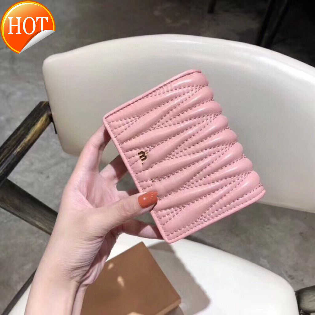 Luxury Brand Designer wallet Card pack Sheepskin Fold Women's Short change canvas coin Purse Value Wallets Versatile Fashion Leather Simple Factory Direct Sale, Pink
Luxury Brand Designer wallet Card pack Sheepskin Fold Women's Short change canvas coin Purse Value Wallets Versatile Fashion Leather Simple Factory Direct Sale, Pink