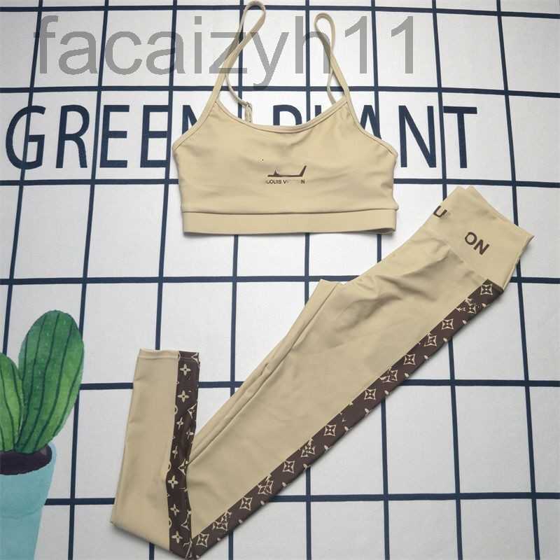 designer Women' letter print tracksuits spaghetti strap padded bustier crop top vest and tunic leggings twinset yoga sports suit SMLXL 3GAJ, Khaki
designer Women' letter print tracksuits spaghetti strap padded bustier crop top vest and tunic leggings twinset yoga sports suit SMLXL 3GAJ, Khaki
