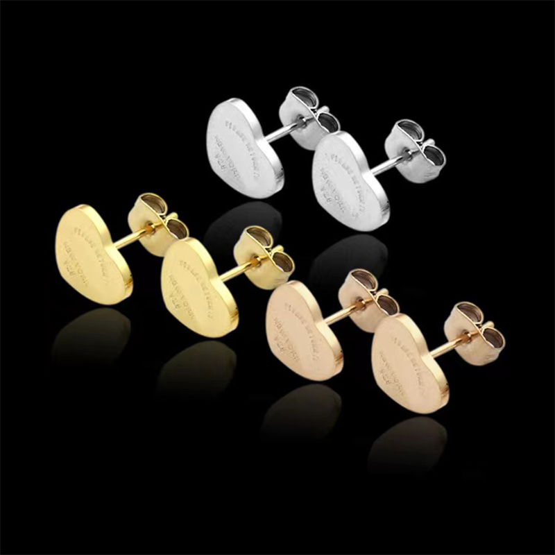 202318k Titanium Steel T Stud Earrings Brand Luxury Women's Heart Shaped Earrings High Quality Designer Jewelry
202318k Titanium Steel T Stud Earrings Brand Luxury Women's Heart Shaped Earrings High Quality Designer Jewelry