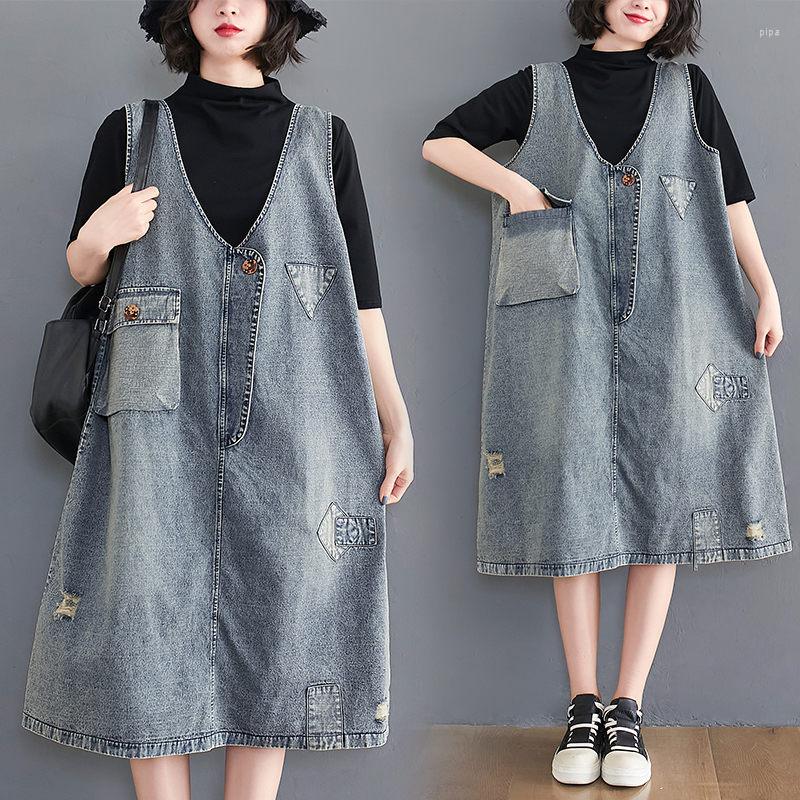 Casual Dresses Women's Denim Suspender Dress Loose Vintage Patch And Washed Medium Long Vest Jeans Female Robes M268, As show
Casual Dresses Women's Denim Suspender Dress Loose Vintage Patch And Washed Medium Long Vest Jeans Female Robes M268, As show