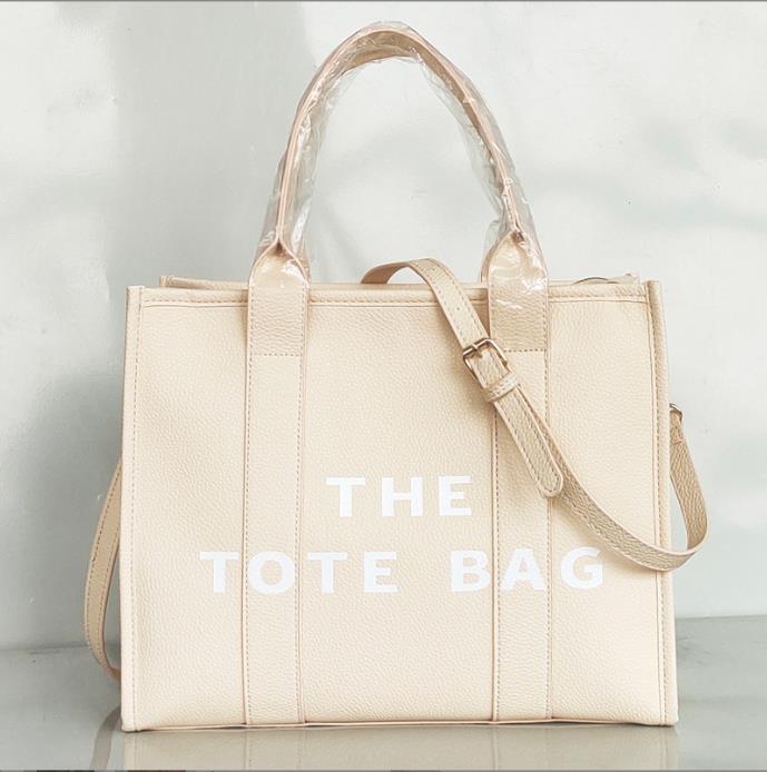 Fashion Designer the tote bag for woman handbag Vintage fashion Single shoulder bags Large capacity classic leather handbags 5A women crossbody totes bages 33cm, Beige
Fashion Designer the tote bag for woman handbag Vintage fashion Single shoulder bags Large capacity classic leather handbags 5A women crossbody totes bages 33cm, Beige