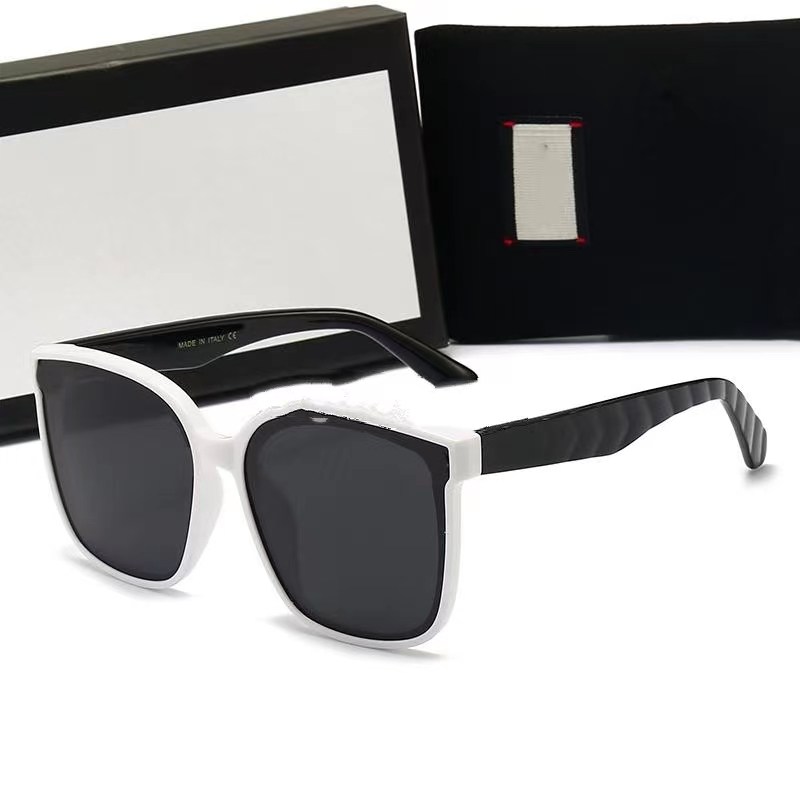 Fashion Brand Mens Womens Sun glasses Designer Sunglasses Luxury Round Metal Sunglass Brand For Men Woman Mirror Glass Lenses with Box And Case
Fashion Brand Mens Womens Sun glasses Designer Sunglasses Luxury Round Metal Sunglass Brand For Men Woman Mirror Glass Lenses with Box And Case