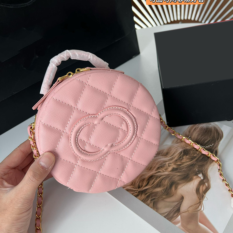 Italy Womens Round Vanity Box Bags Caviar Leather Wallet Purse With Top Handle Tote Cosmetic Case Gold Metal Hardware Matelasse Chain Crossbody Circle Handbag 16CM
Italy Womens Round Vanity Box Bags Caviar Leather Wallet Purse With Top Handle Tote Cosmetic Case Gold Metal Hardware Matelasse Chain Crossbody Circle Handbag 16CM