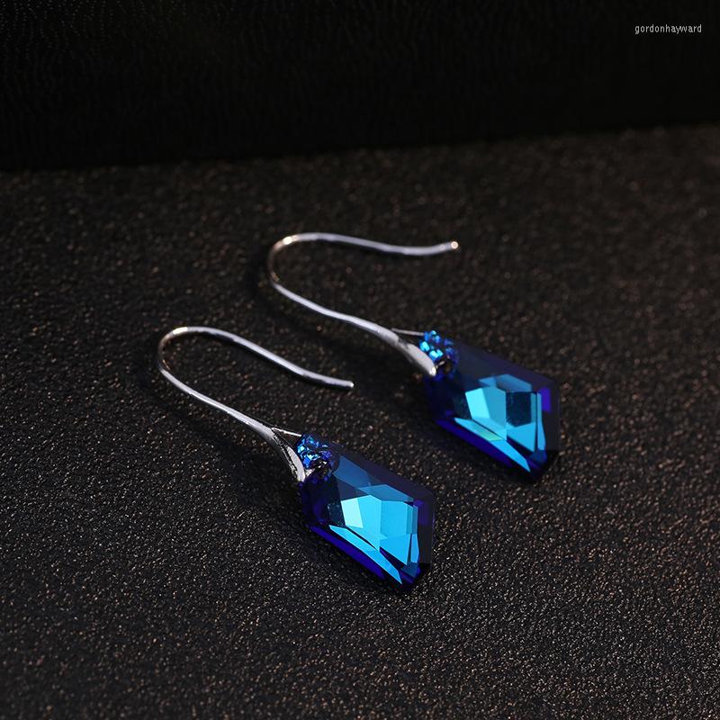 Dangle Earrings ER-00831 Korean Fashion Crystal Earings Wedding Gift Silver Plated Jewelry Irregular Drop Earring For Women Accessories
Dangle Earrings ER-00831 Korean Fashion Crystal Earings Wedding Gift Silver Plated Jewelry Irregular Drop Earring For Women Accessories