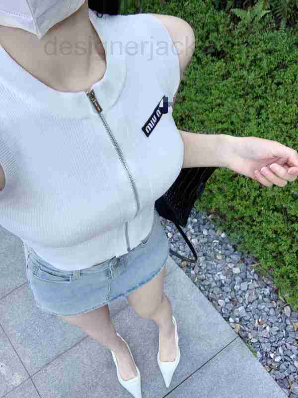Women's Tanks & Camis designer New Sleeveless Zippered Knitted Tank Top Cardigan Large Versatile Style Slim Fit FBAI, White10
Women's Tanks & Camis designer New Sleeveless Zippered Knitted Tank Top Cardigan Large Versatile Style Slim Fit FBAI, White10