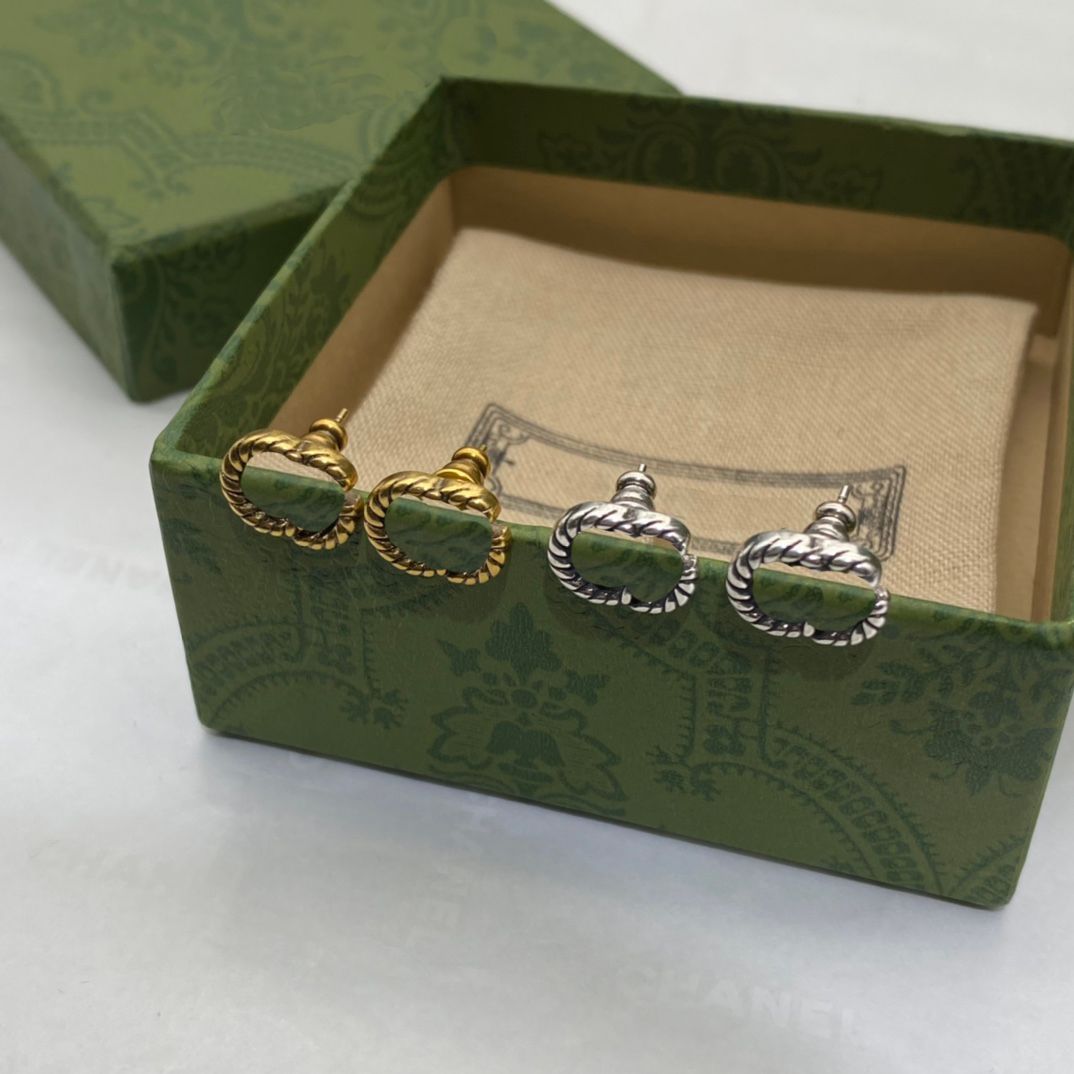2023-Vintage Twist Gold Stud Earrings Designer Double Letter Dangler Women Retro Ear Hoops With Box
2023-Vintage Twist Gold Stud Earrings Designer Double Letter Dangler Women Retro Ear Hoops With Box