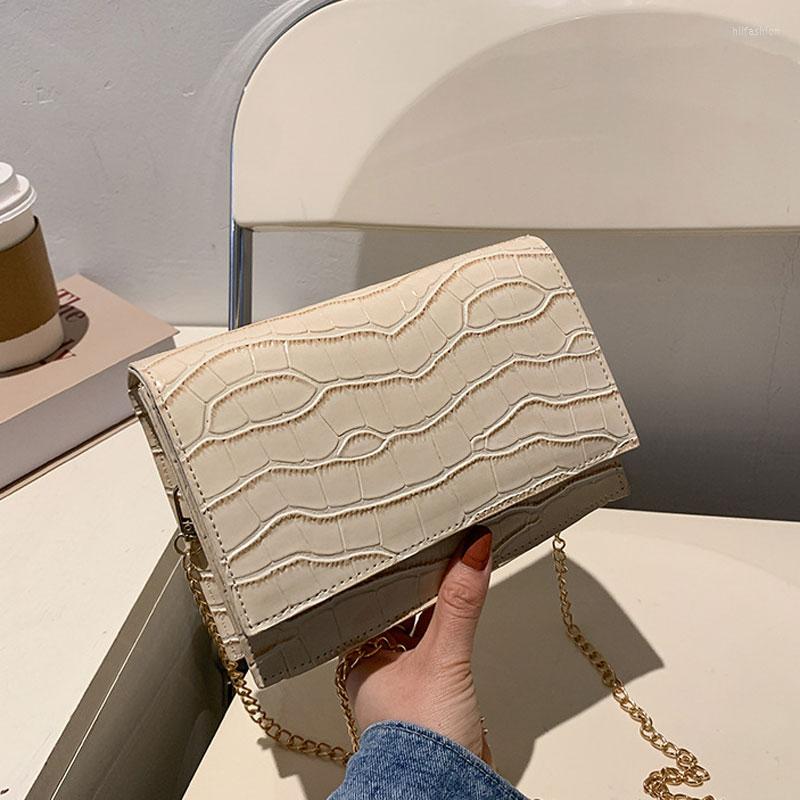 Evening Bags Retro Chain Handbags For Women 2023 Simple Style Female Crossbody Bag Designer Solid Color Shoulder Small Phone Purse, Black
Evening Bags Retro Chain Handbags For Women 2023 Simple Style Female Crossbody Bag Designer Solid Color Shoulder Small Phone Purse, Black