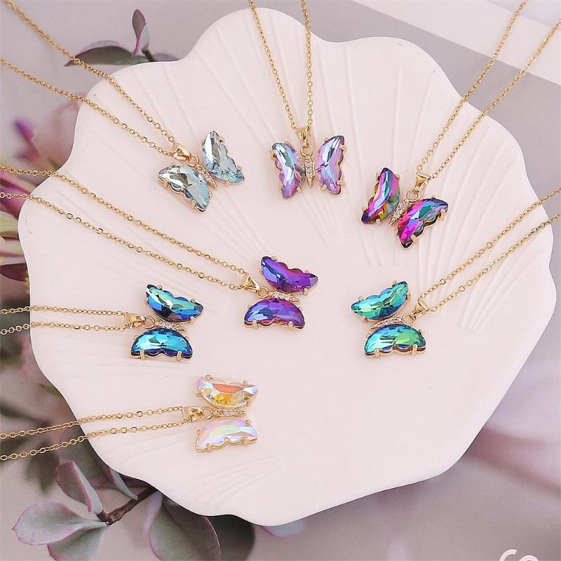 Pendant Necklaces Korean Super Fairy Girl Fantasy Glass Crystal Butterfly Necklace Female Clavicle Chain
Pendant Necklaces Korean Super Fairy Girl Fantasy Glass Crystal Butterfly Necklace Female Clavicle Chain