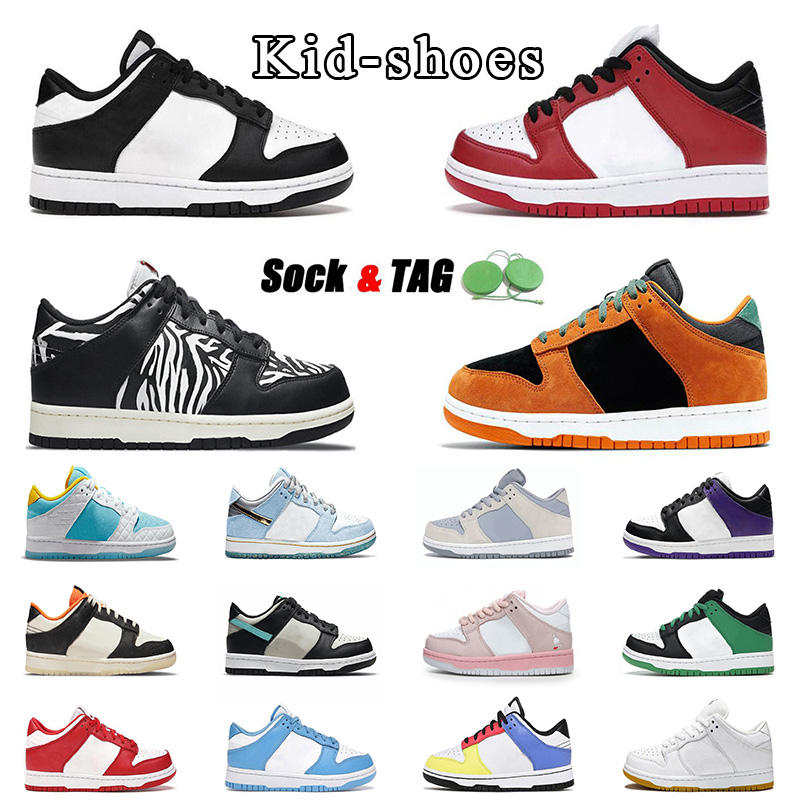 dhgate kids shoes retro Chicago Black White Panda running shoes Lagoon Pulse Pigeon Pink kids designer shoes kids sneakers Zebra youth shoes, Socks and tag
dhgate kids shoes retro Chicago Black White Panda running shoes Lagoon Pulse Pigeon Pink kids designer shoes kids sneakers Zebra youth shoes, Socks and tag