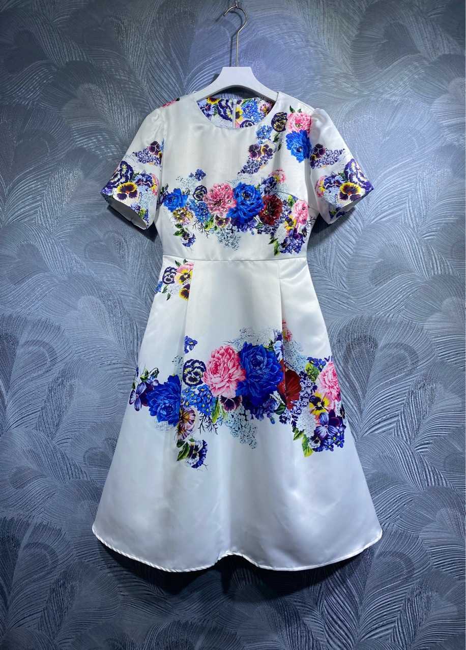 designer dresses shirt Womens 2023 Spring New Round Neck Printed Short Sleeve DressHigh quality women clothes, White2
designer dresses shirt Womens 2023 Spring New Round Neck Printed Short Sleeve DressHigh quality women clothes, White2