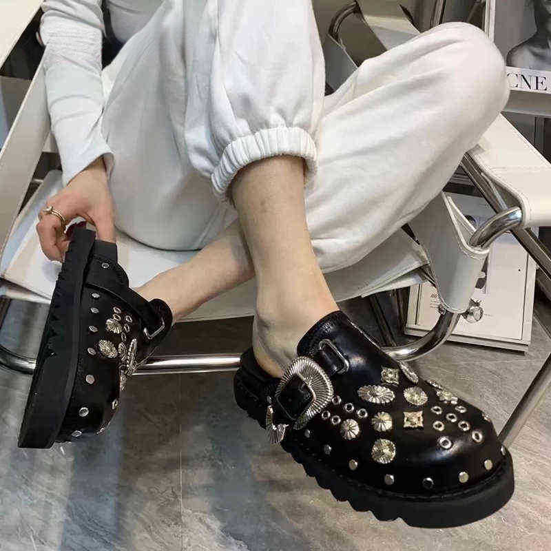 sandals 2023 Summer Women Shoes Punk Metal Rivet Charms Black Pu Mules Slip On Outdoor Platform Modern Slippers Casual For 220623, All metal
sandals 2023 Summer Women Shoes Punk Metal Rivet Charms Black Pu Mules Slip On Outdoor Platform Modern Slippers Casual For 220623, All metal