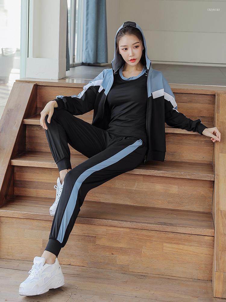 Active Sets 2023 Women Fitness Set 4 In 1 Yoga Black Bra & Pants T-Shirts Patchwork Hoodies Sport Wear Run Outdoor Jog
Active Sets 2023 Women Fitness Set 4 In 1 Yoga Black Bra & Pants T-Shirts Patchwork Hoodies Sport Wear Run Outdoor Jog