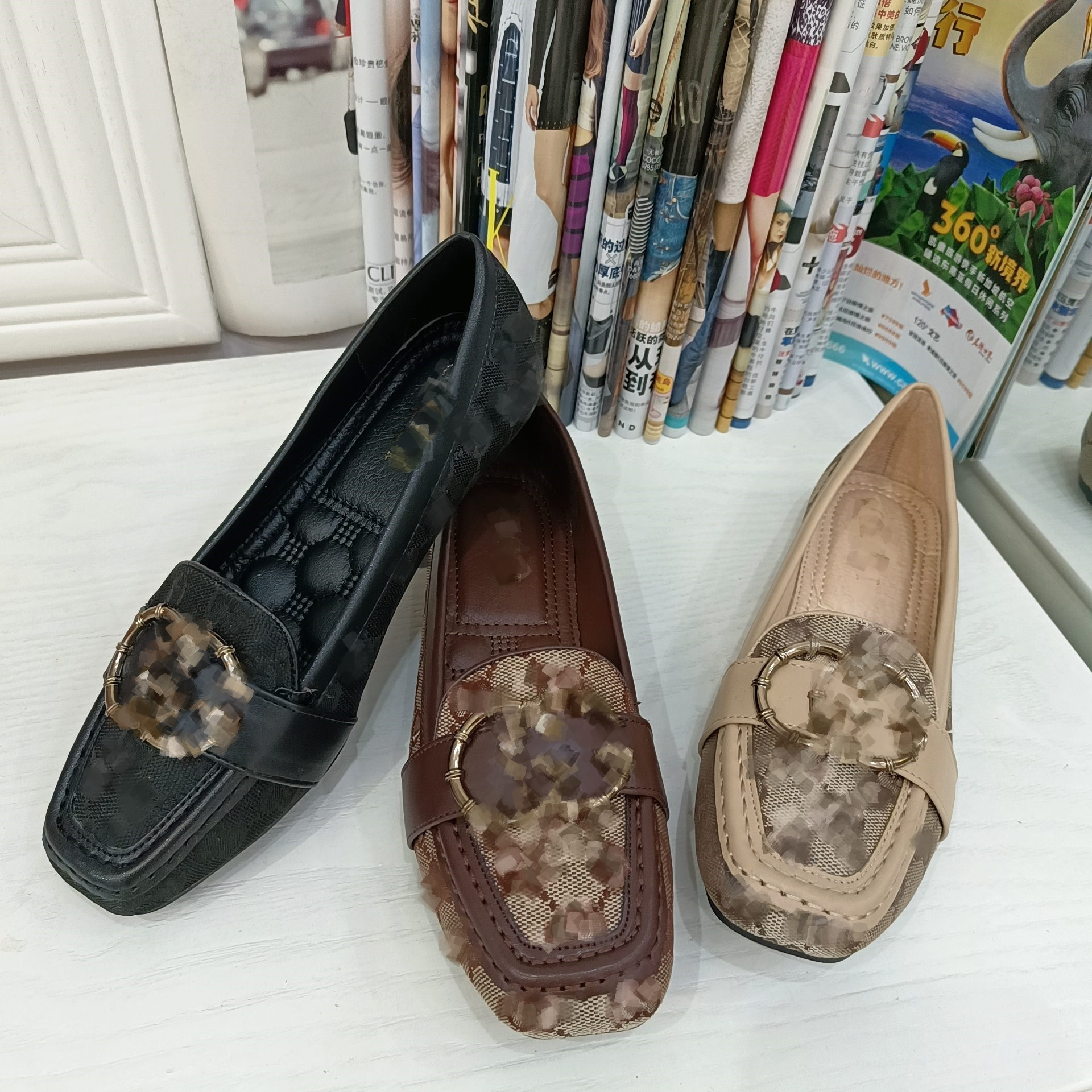 Designer luxury dress shoes Double G Sandal Loafers Slip On pump genuine leather Monograms web woman fashion shoe loafer mocassins leisure shoes size 35-41 Sneaker, Xyguc3161
Designer luxury dress shoes Double G Sandal Loafers Slip On pump genuine leather Monograms web woman fashion shoe loafer mocassins leisure shoes size 35-41 Sneaker, Xyguc3161