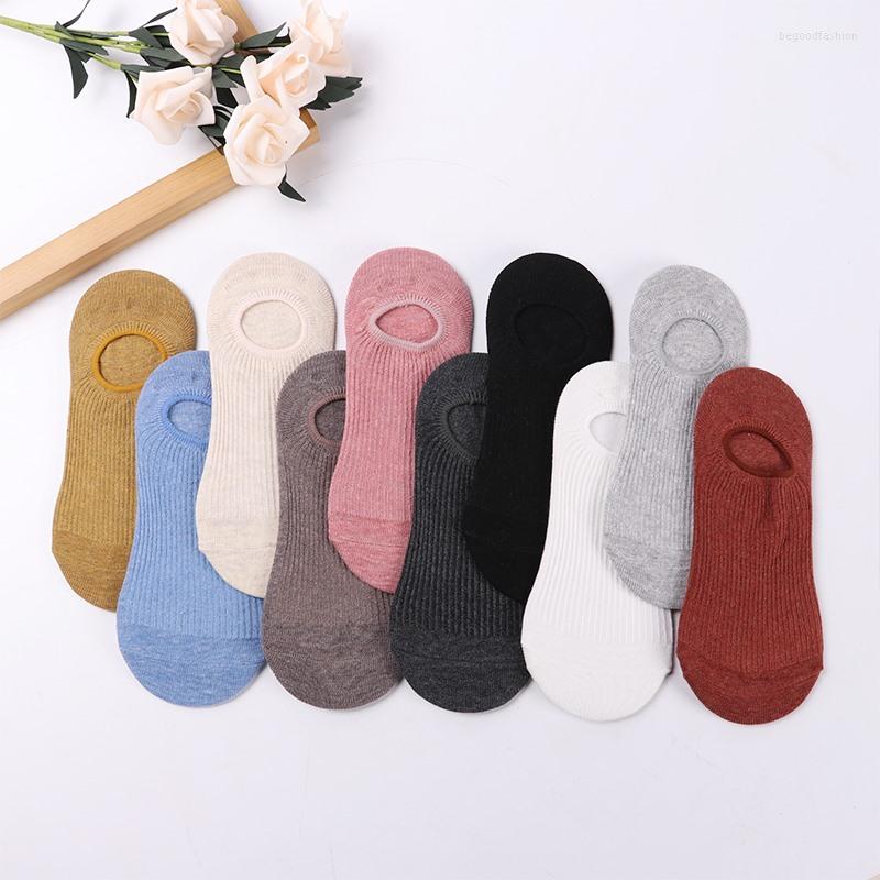 Women Socks 5 Pairs/pack Summer Japanese Solid Color Ladies Invisible Silicone Non-slip Cotton Slipper, Style 3
Women Socks 5 Pairs/pack Summer Japanese Solid Color Ladies Invisible Silicone Non-slip Cotton Slipper, Style 3