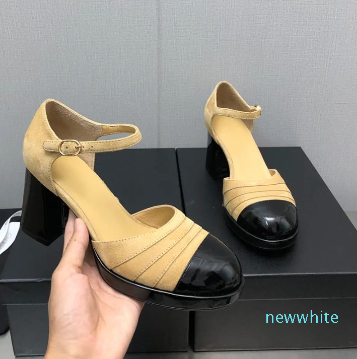 Classic Womens Chunky Heels Dress Shoes Grosgrain Pumps And Slingbacks Sandals Adjustable Ankle Buckle Casual Shoe Large Size 41 Luxurys Quilted Texture Slipper
Classic Womens Chunky Heels Dress Shoes Grosgrain Pumps And Slingbacks Sandals Adjustable Ankle Buckle Casual Shoe Large Size 41 Luxurys Quilted Texture Slipper