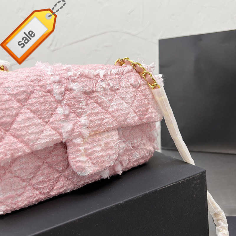 Luxury Women's Brand Designers Shoulder Bags 2023 Fashion Pink Portable Woven Envelope Bag Textured Chain Single Shoulders Crossbody Bag Factory Direct Sales
Luxury Women's Brand Designers Shoulder Bags 2023 Fashion Pink Portable Woven Envelope Bag Textured Chain Single Shoulders Crossbody Bag Factory Direct Sales