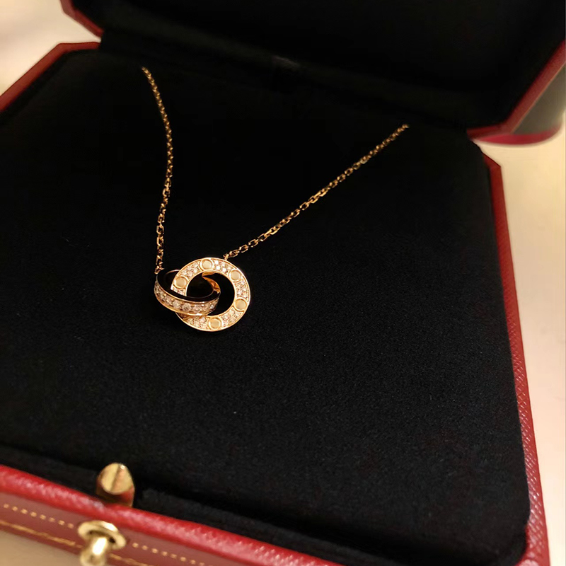 Designer Necklace Jewelry For Lover Men Women Fashion Luxury Double Rings Full Cz Two Rows Diamond Pendant Octagonal Screw Cap Love Necklace Couple Gift top level
Designer Necklace Jewelry For Lover Men Women Fashion Luxury Double Rings Full Cz Two Rows Diamond Pendant Octagonal Screw Cap Love Necklace Couple Gift top level