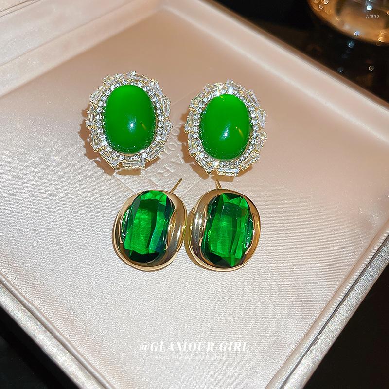 Dangle Earrings European And American Style Geometric Zircon Oval Retro Green Earings Fashionable Pendientes
Dangle Earrings European And American Style Geometric Zircon Oval Retro Green Earings Fashionable Pendientes