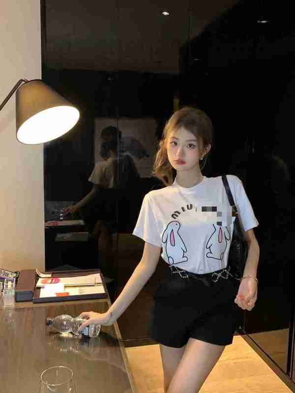 Women' T-Shirt designer Early Spring New Decal Embroidery Rabbit Decorative Letter Round Neck Short Sleeve Pink Lovely Color Matching WBJ1, White3
Women' T-Shirt designer Early Spring New Decal Embroidery Rabbit Decorative Letter Round Neck Short Sleeve Pink Lovely Color Matching WBJ1, White3