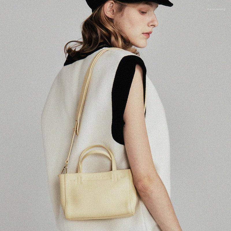 Evening Bags 2023 Autumn Winter French Mini Tote Bag Head Layer Cowhide Fashion Handbag Leather Female Single Shoulder Crossbody, Brown
Evening Bags 2023 Autumn Winter French Mini Tote Bag Head Layer Cowhide Fashion Handbag Leather Female Single Shoulder Crossbody, Brown