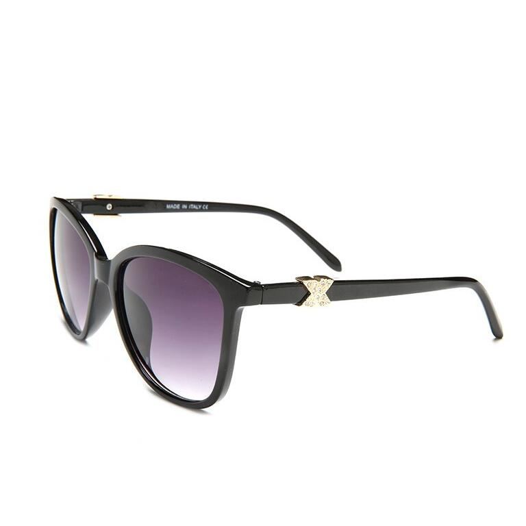 Luxury Designer Sunglass X Stamp Classic PC Frame Beach Sun Glasses For Men Women 4 Colors Optional Number 4078
Luxury Designer Sunglass X Stamp Classic PC Frame Beach Sun Glasses For Men Women 4 Colors Optional Number 4078