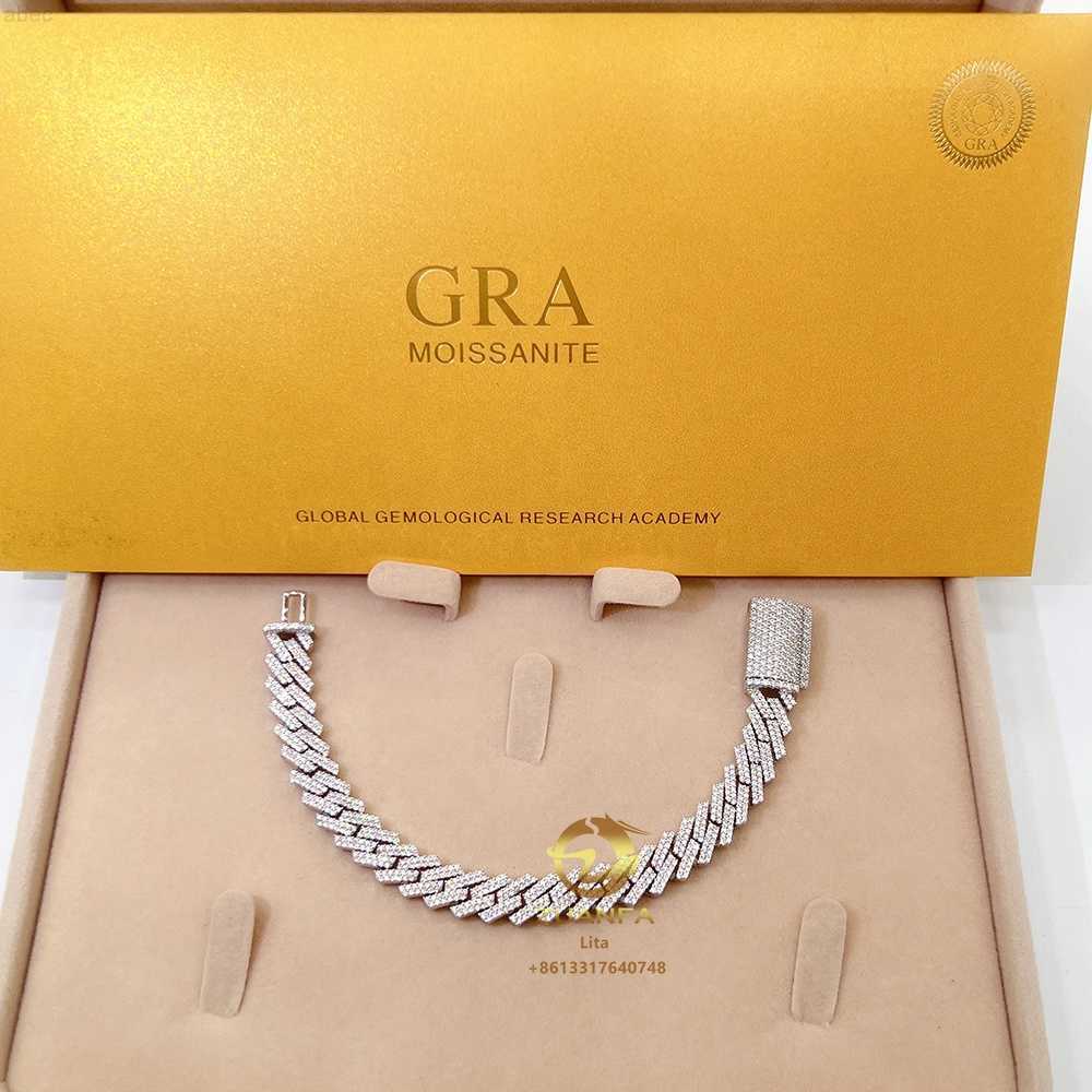 Pass Diamond Tester Wholesale Custom Bling Iced Out Moissanite Women Silver 925 10mm Cuban Link Bracelet
Pass Diamond Tester Wholesale Custom Bling Iced Out Moissanite Women Silver 925 10mm Cuban Link Bracelet