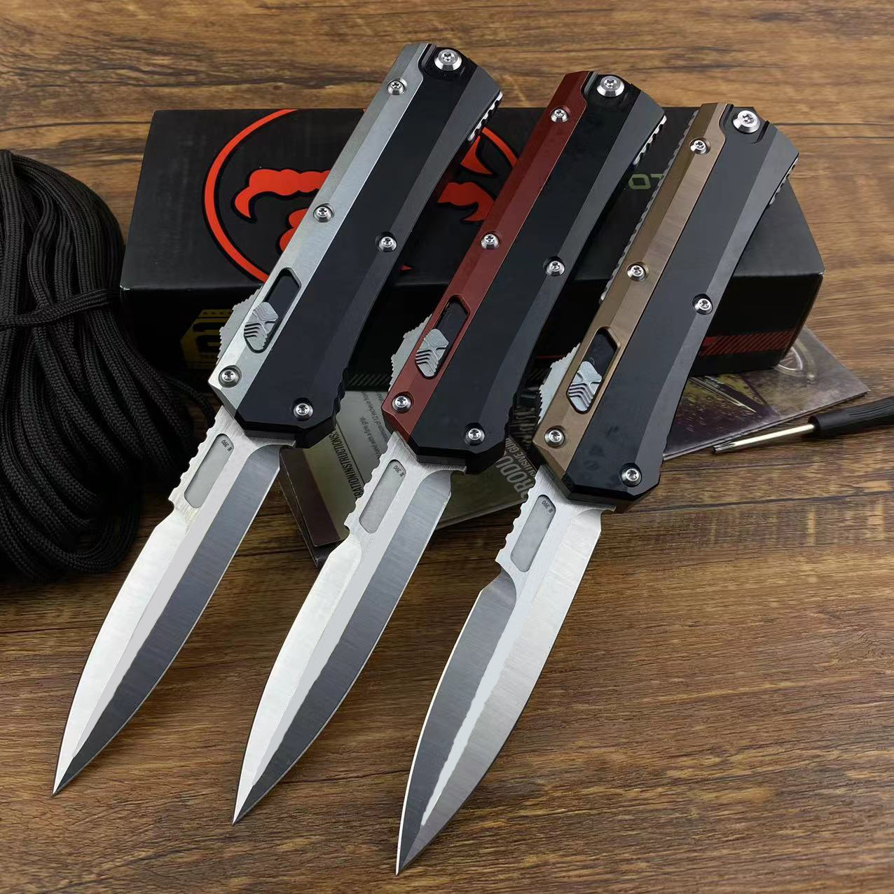 2023 Newest Micro tech zombie OTF Automatic Knife straight out Blade Aviation aluminum handle camping outdoor tool EDC Pocket knives UT85 UT88 BM3300 3310 3320 4600
2023 Newest Micro tech zombie OTF Automatic Knife straight out Blade Aviation aluminum handle camping outdoor tool EDC Pocket knives UT85 UT88 BM3300 3310 3320 4600