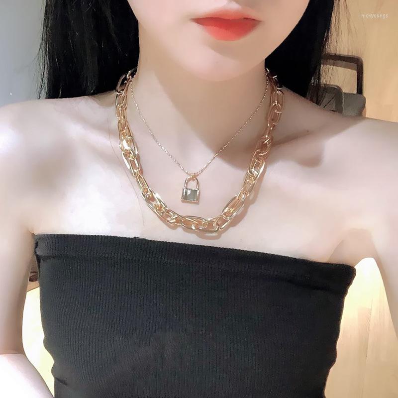 Pendant Necklaces Double Layered Lock Core Necklace Fashionable Temperament All-match Short Ring Clavicle Chain Hip-hop For Women
Pendant Necklaces Double Layered Lock Core Necklace Fashionable Temperament All-match Short Ring Clavicle Chain Hip-hop For Women