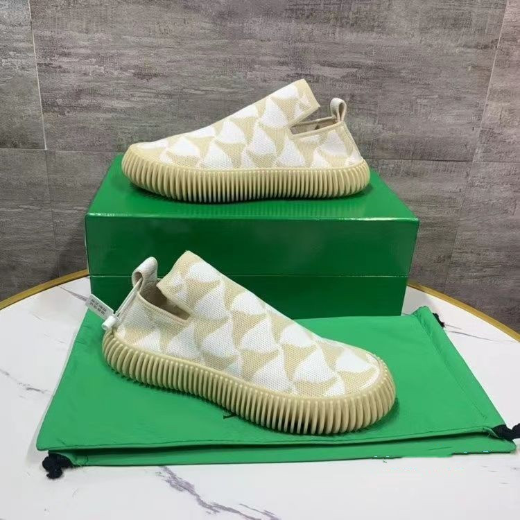 casual shoes mesh Men women woven sneakers Fashion surface breathable flat rubber lace up summer spring designer trainer soft sports shoes size 35-45
casual shoes mesh Men women woven sneakers Fashion surface breathable flat rubber lace up summer spring designer trainer soft sports shoes size 35-45